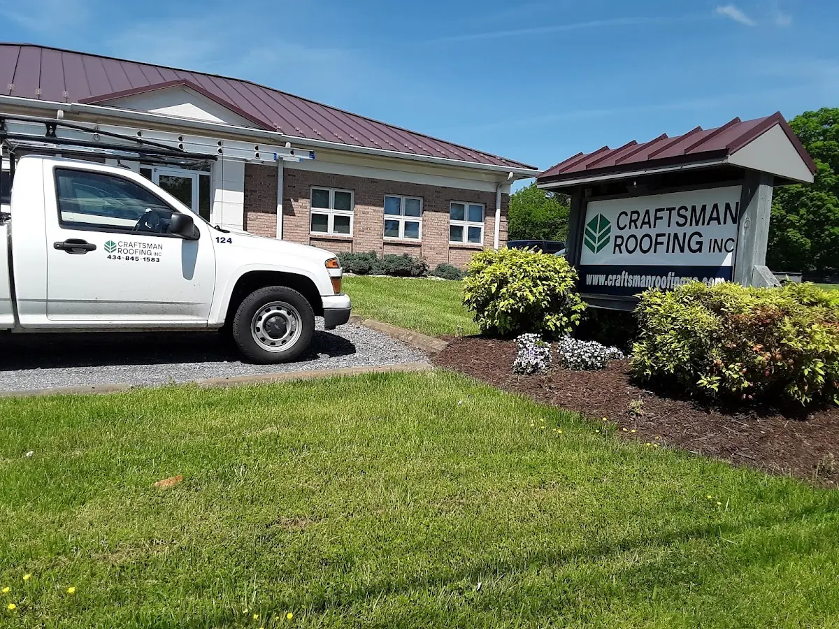 Quality Wind Damage Roof Repair by experienced craftsmen in Dyes Oakcrest